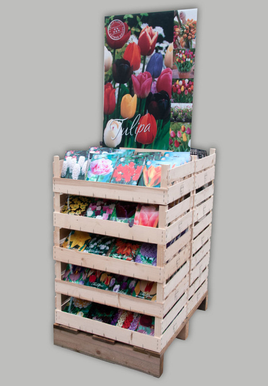 Wooden crates (60 x 40 x 22 cm) .